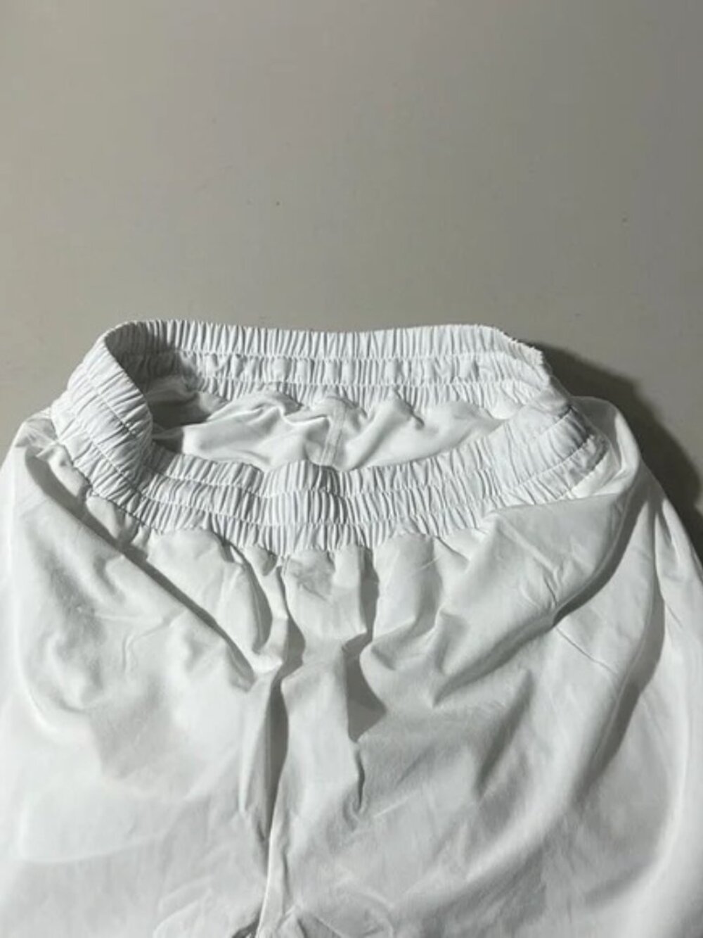 Beyond Yoga Stretch Woven In Stride Lined Shorts 3 Inch Inseam White - Picture 6 of 9
